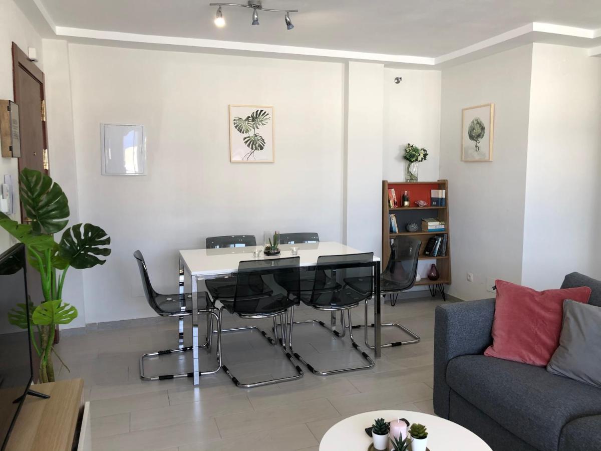 Victoria Luxury Beachfront Apartment In Benalmadena Costa מראה חיצוני תמונה