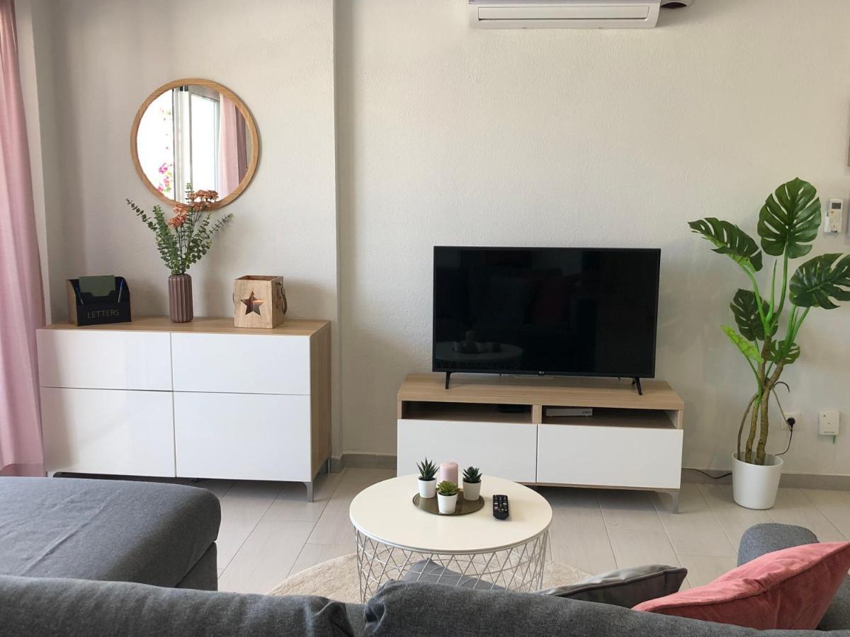 Victoria Luxury Beachfront Apartment In Benalmadena Costa מראה חיצוני תמונה