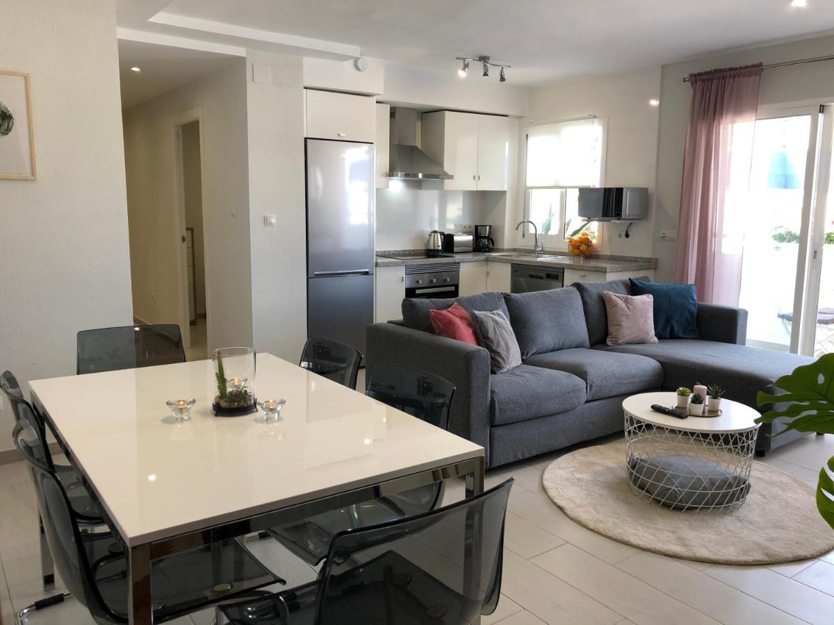 Victoria Luxury Beachfront Apartment In Benalmadena Costa מראה חיצוני תמונה
