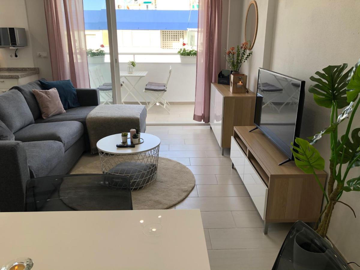 Victoria Luxury Beachfront Apartment In Benalmadena Costa מראה חיצוני תמונה