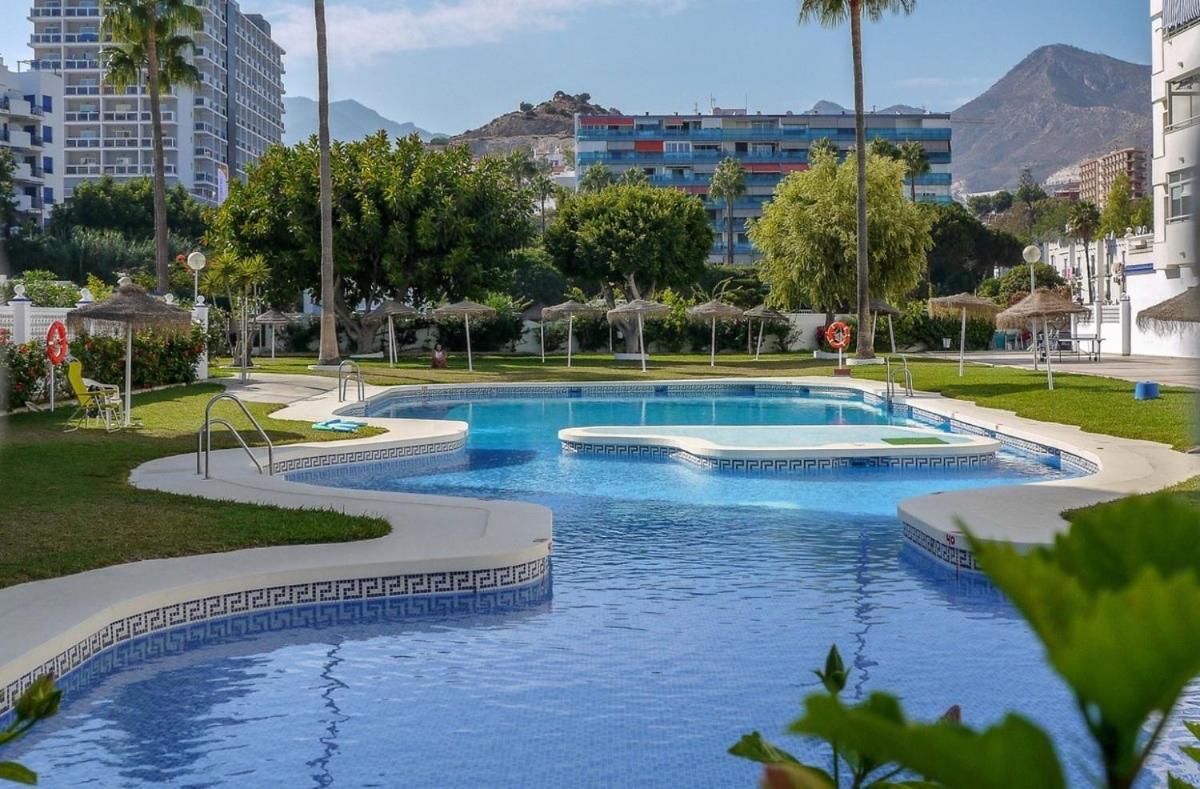 Victoria Luxury Beachfront Apartment In Benalmadena Costa מראה חיצוני תמונה