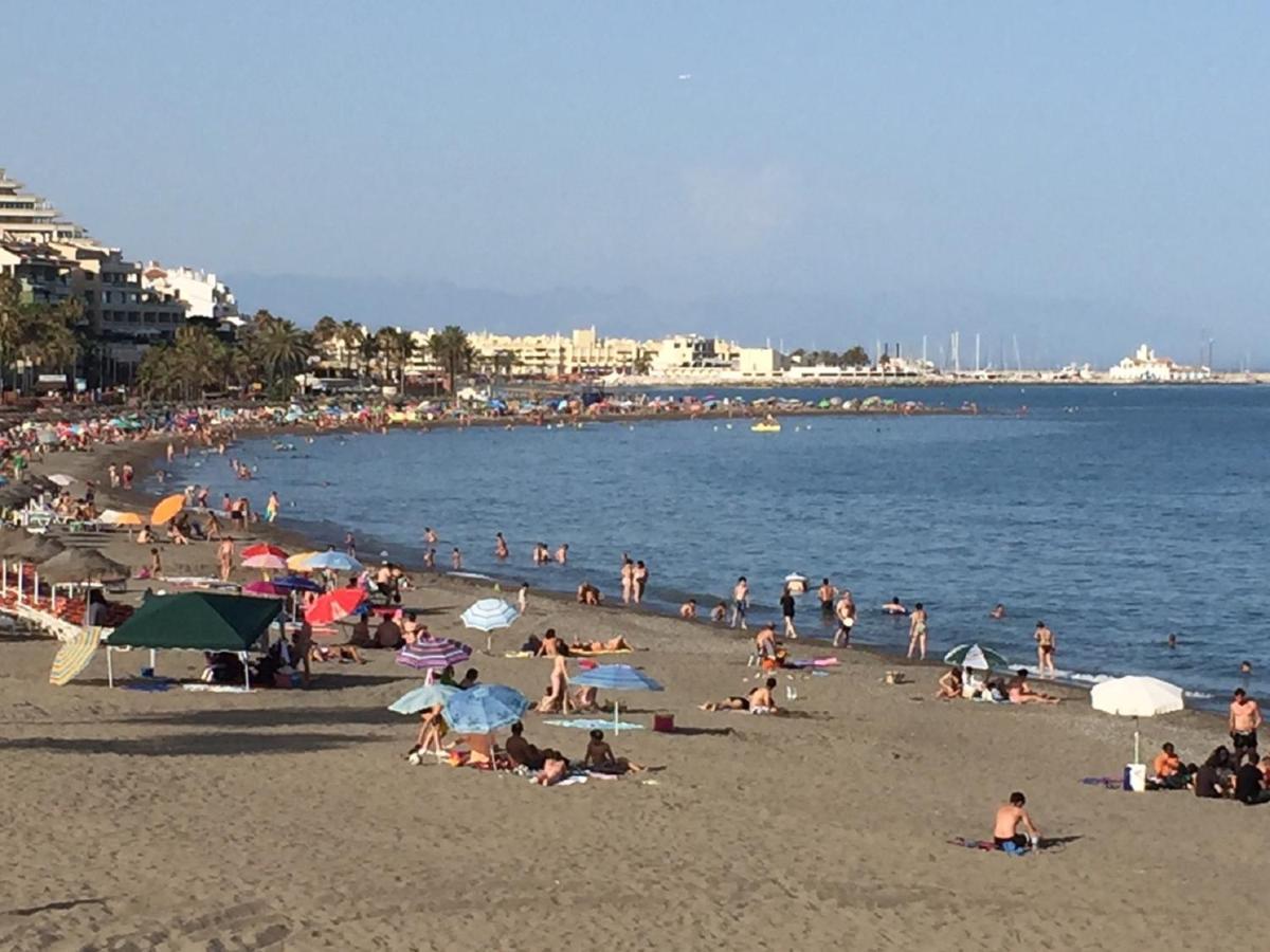 Victoria Luxury Beachfront Apartment In Benalmadena Costa מראה חיצוני תמונה