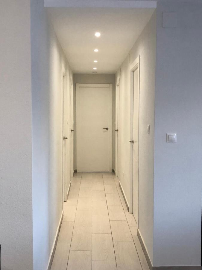 Victoria Luxury Beachfront Apartment In Benalmadena Costa מראה חיצוני תמונה