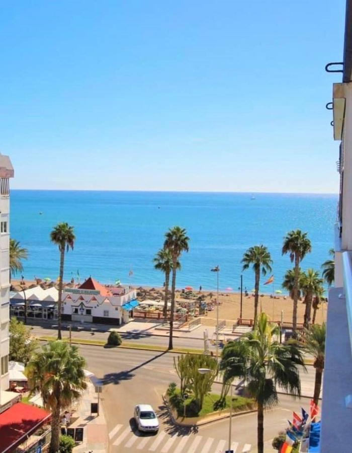 Victoria Luxury Beachfront Apartment In Benalmadena Costa מראה חיצוני תמונה