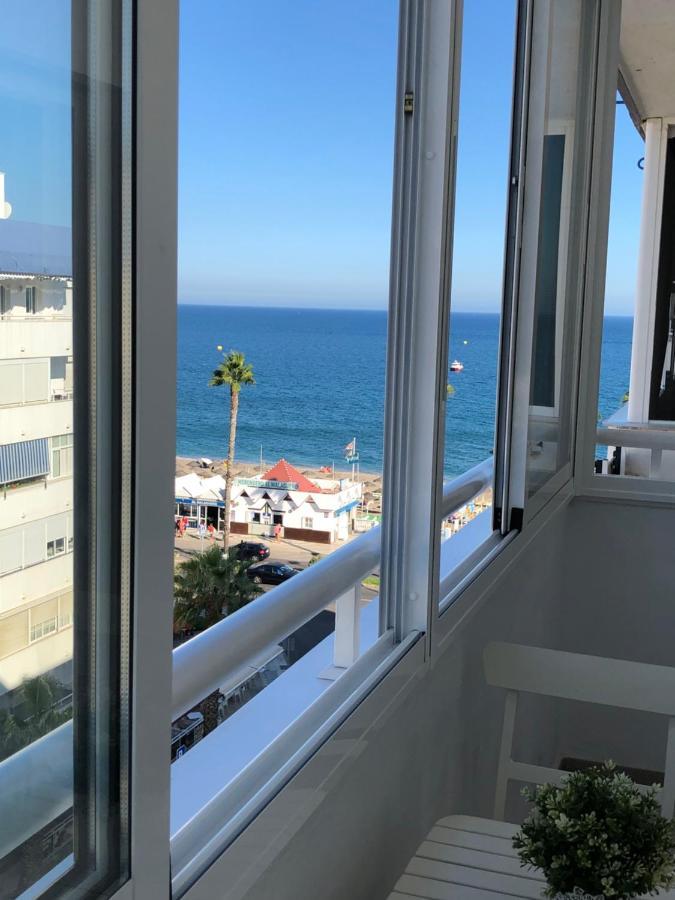 Victoria Luxury Beachfront Apartment In Benalmadena Costa מראה חיצוני תמונה